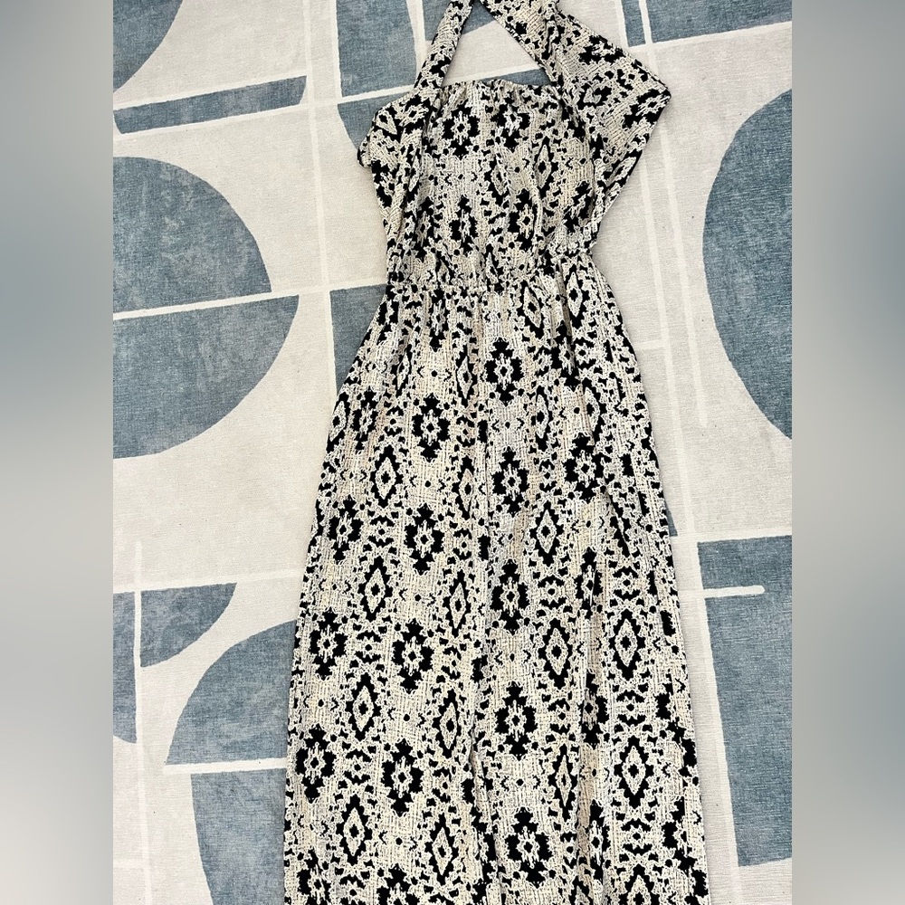 Surf Gypsy XS Black and White Patterned Women's halter neck jumpsuit